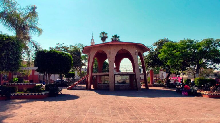 Plaza in San Juan Cosala