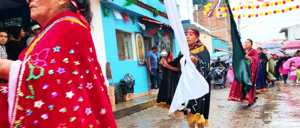 San Juan Cosala dancers